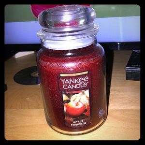 Yankee candle apple pumpkin candle burnt ONCE